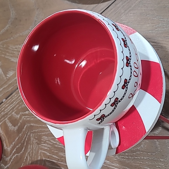 Hello kitty Christmas mug - Picture 2 of 2